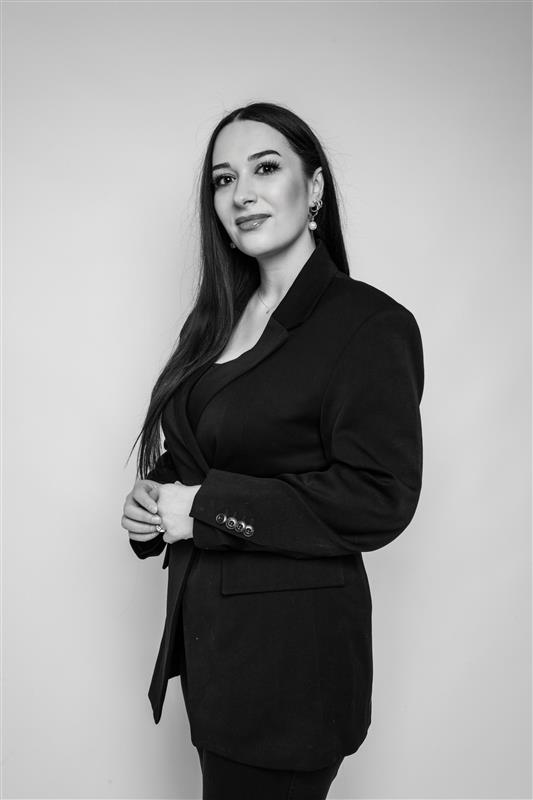 Reyhan — Sales Manager / Back Office bei danad GmbH